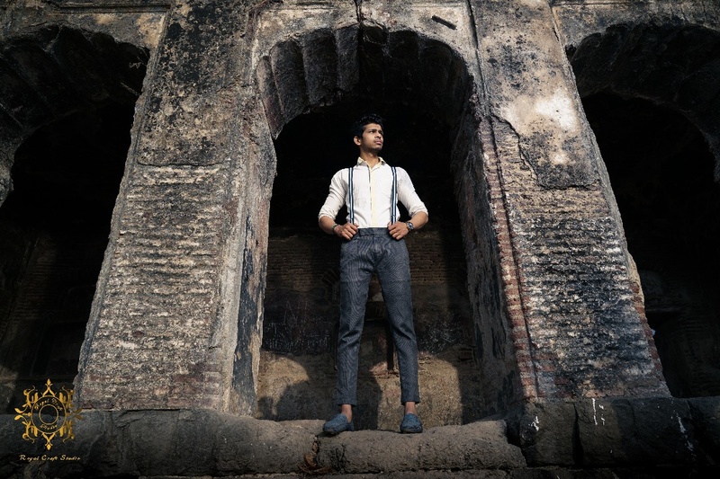 Male model photo shoot of Shubham chaudhari