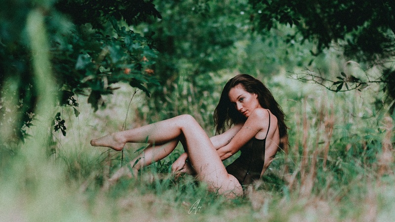 Female model photo shoot of Kim Lelia