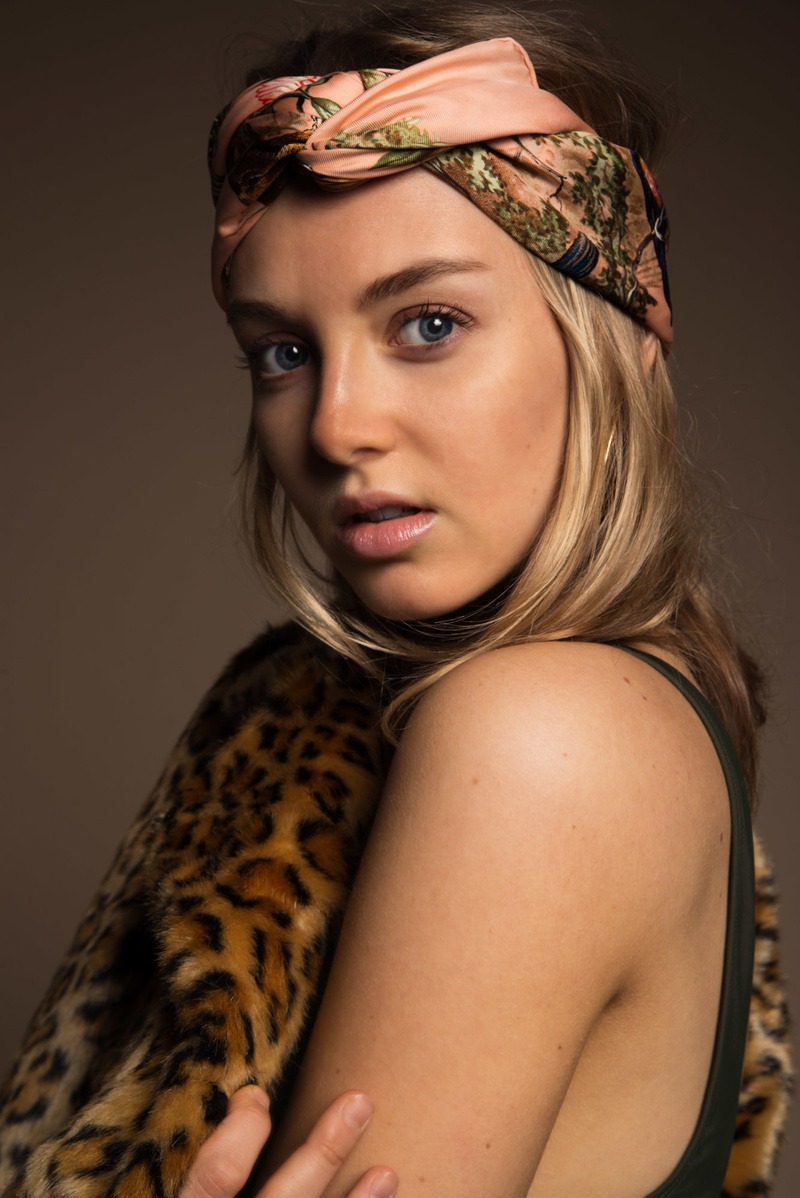 Female model photo shoot of Charlyne Thorn