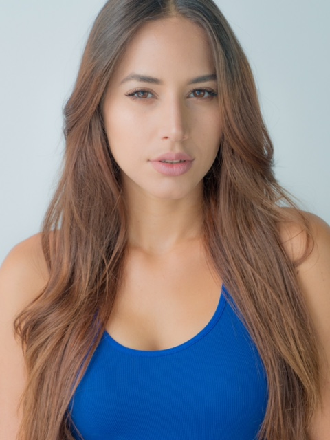 Female model photo shoot of Gley Viera