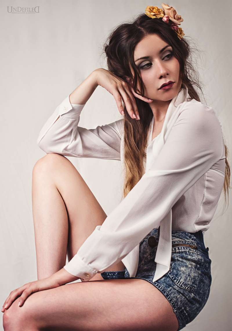 Female model photo shoot of Irene Astral