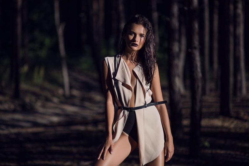Female model photo shoot of Jenya Papirovska 
