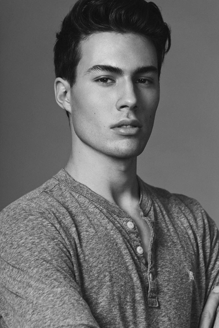 Male model photo shoot of Simon Malette