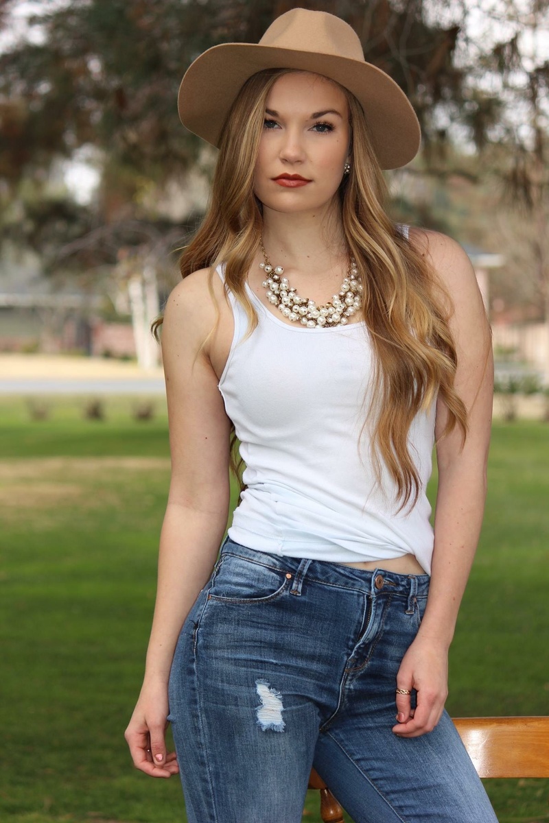 Female model photo shoot of Maddisonrubadeau in Bakersfield, CA