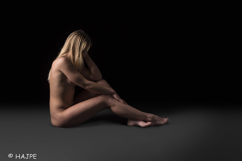 Female model photo shoot of modelsuzie in Den Bosch studio's