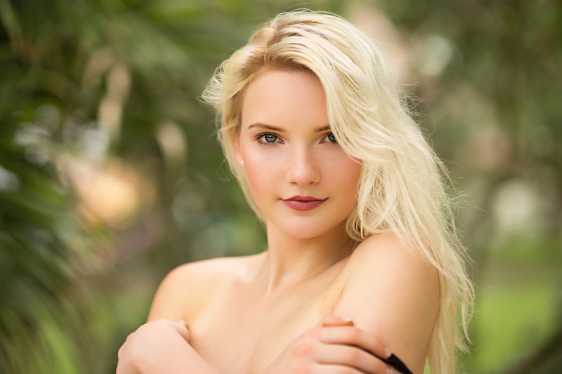 Female model photo shoot of Kenzie Laine by youngward