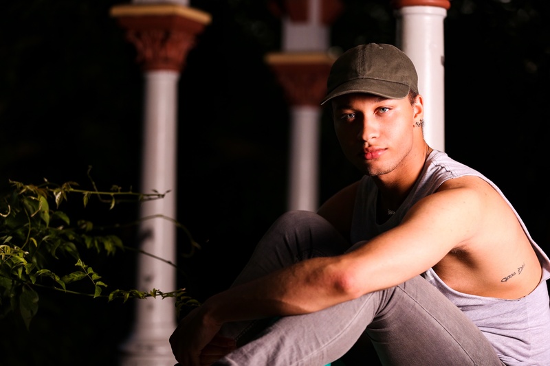 Male model photo shoot of Juan gonzalez