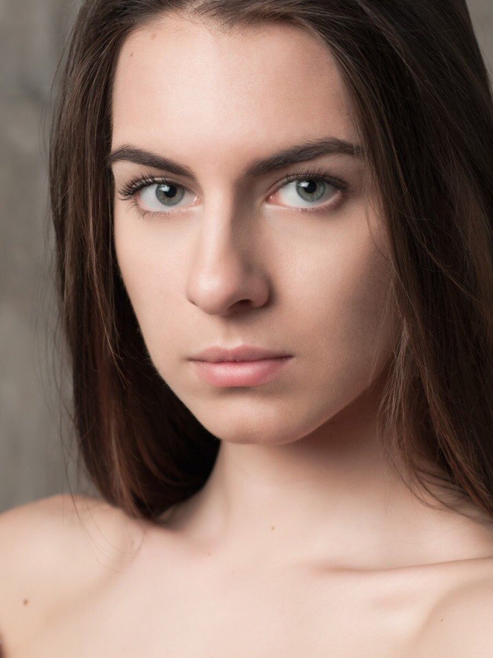 Female model photo shoot of Valeria Konstantinova
