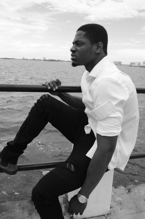 Male model photo shoot of Steeve Victor in North Miami