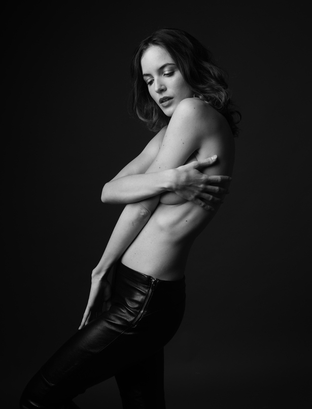 Female model photo shoot of Lucrezia Effe