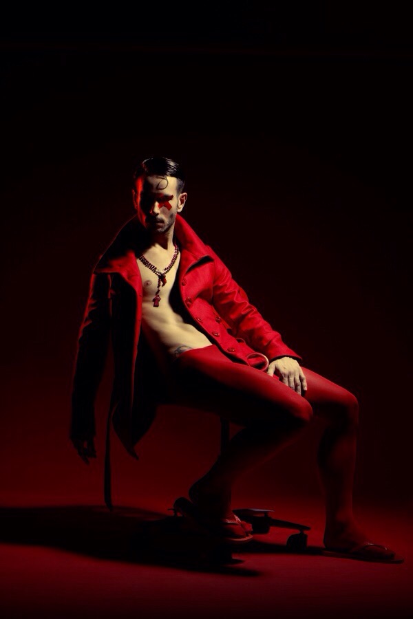 Male model photo shoot of Diego Martinez