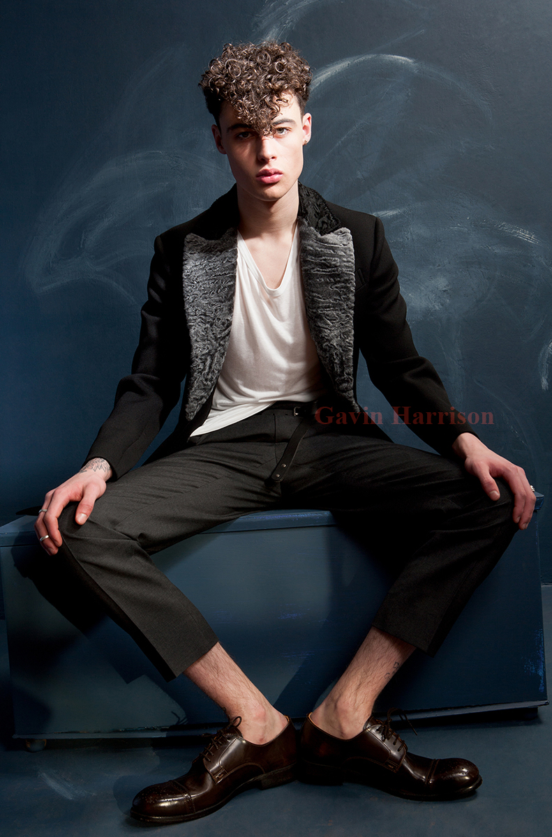 Male model photo shoot of GAVIN H