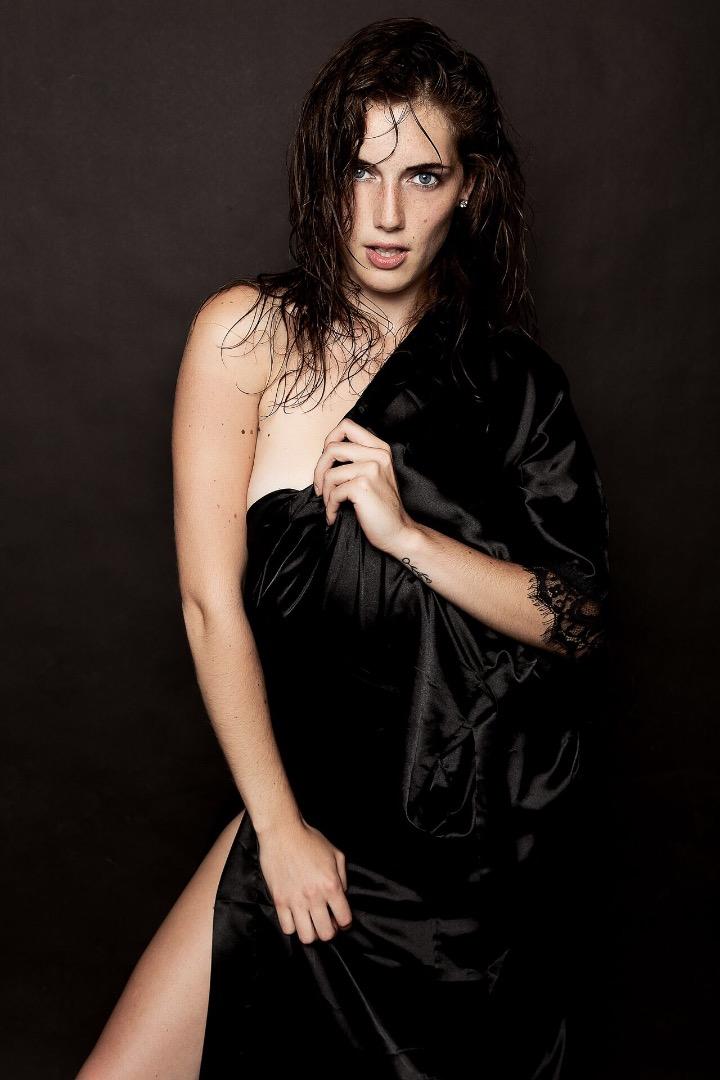 Female model photo shoot of Lise-