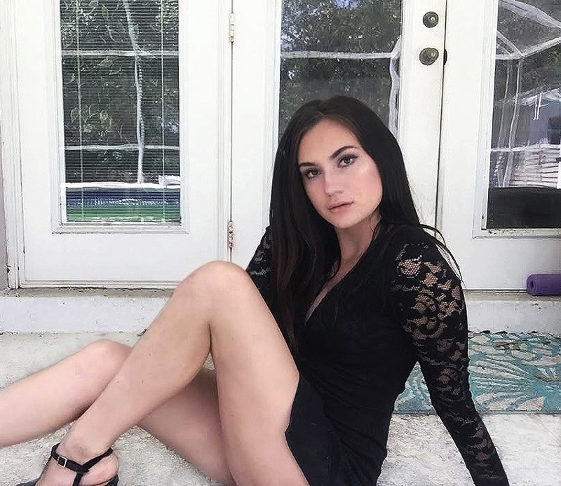 Female model photo shoot of ShannonOlivia 