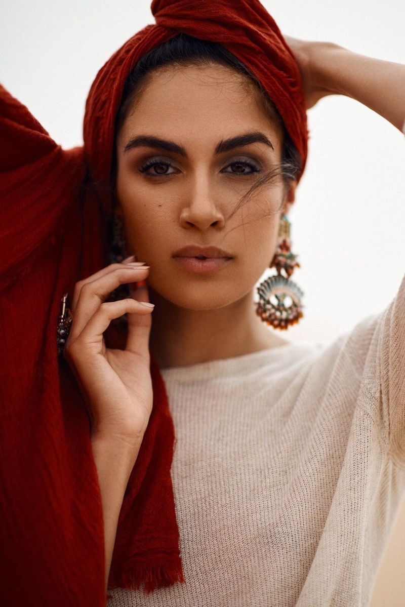 Female model photo shoot of Shaifali
