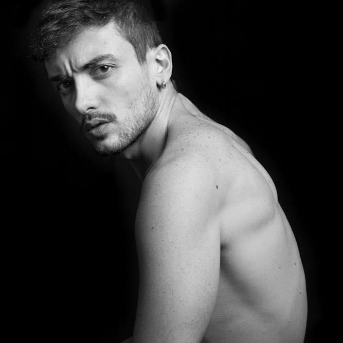 Male model photo shoot of Davidancer88