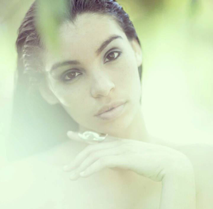 Female model photo shoot of ImaniVelez