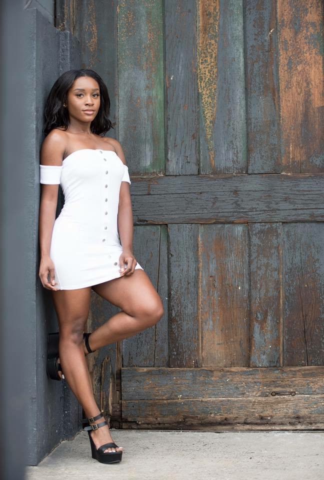 Female model photo shoot of tyniawilliams  in Historic West Bottoms