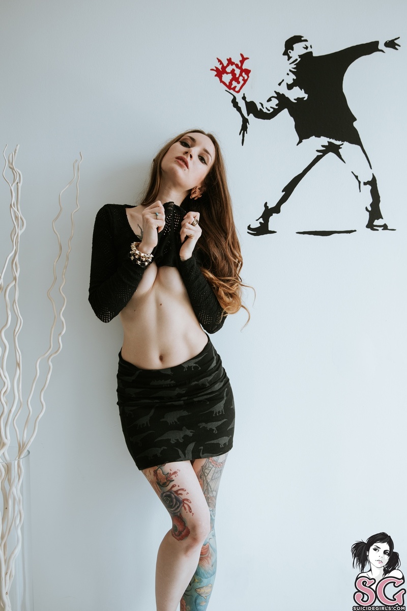 Female model photo shoot of Liya Suicide