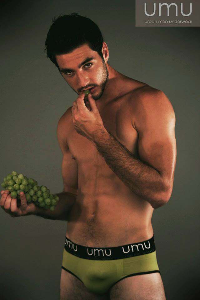 Male model photo shoot of Tim Asato in Barcelona