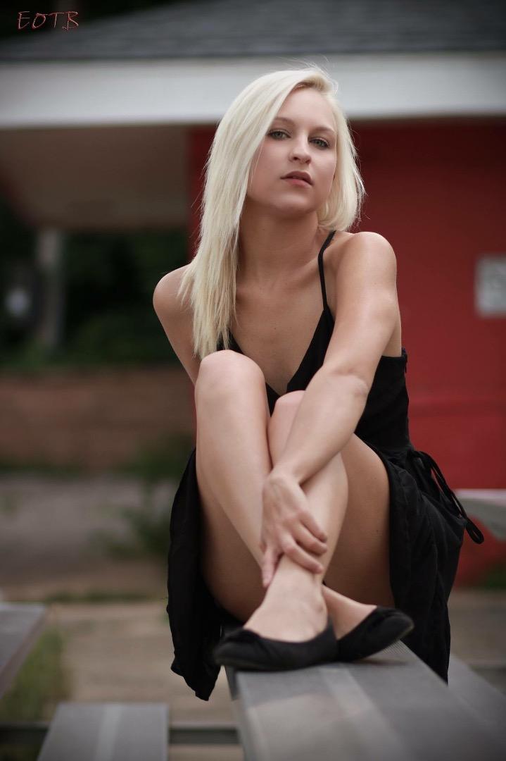 Female model photo shoot of Madison Leighh