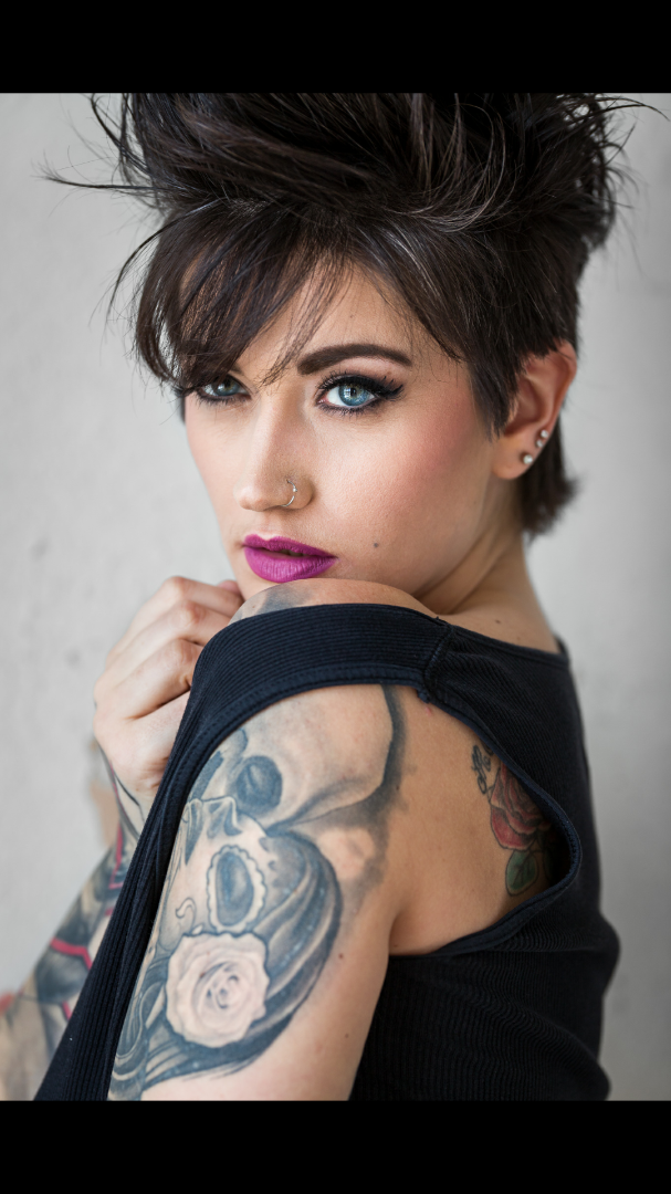Female model photo shoot of Kristin Sawyer