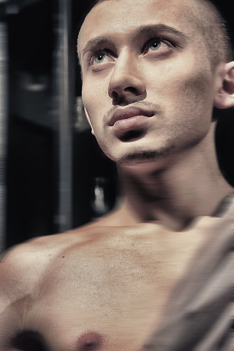 Male model photo shoot of Egordiatlov