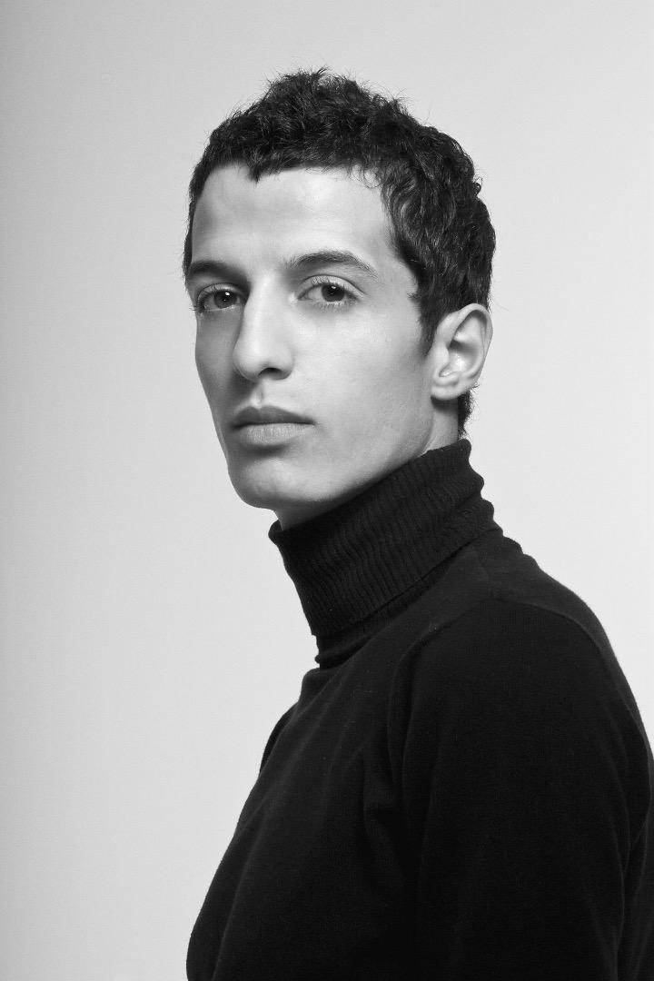 Male model photo shoot of Dimitris18