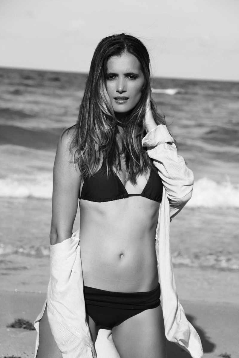 Female model photo shoot of Gaby Kloekke in Miami