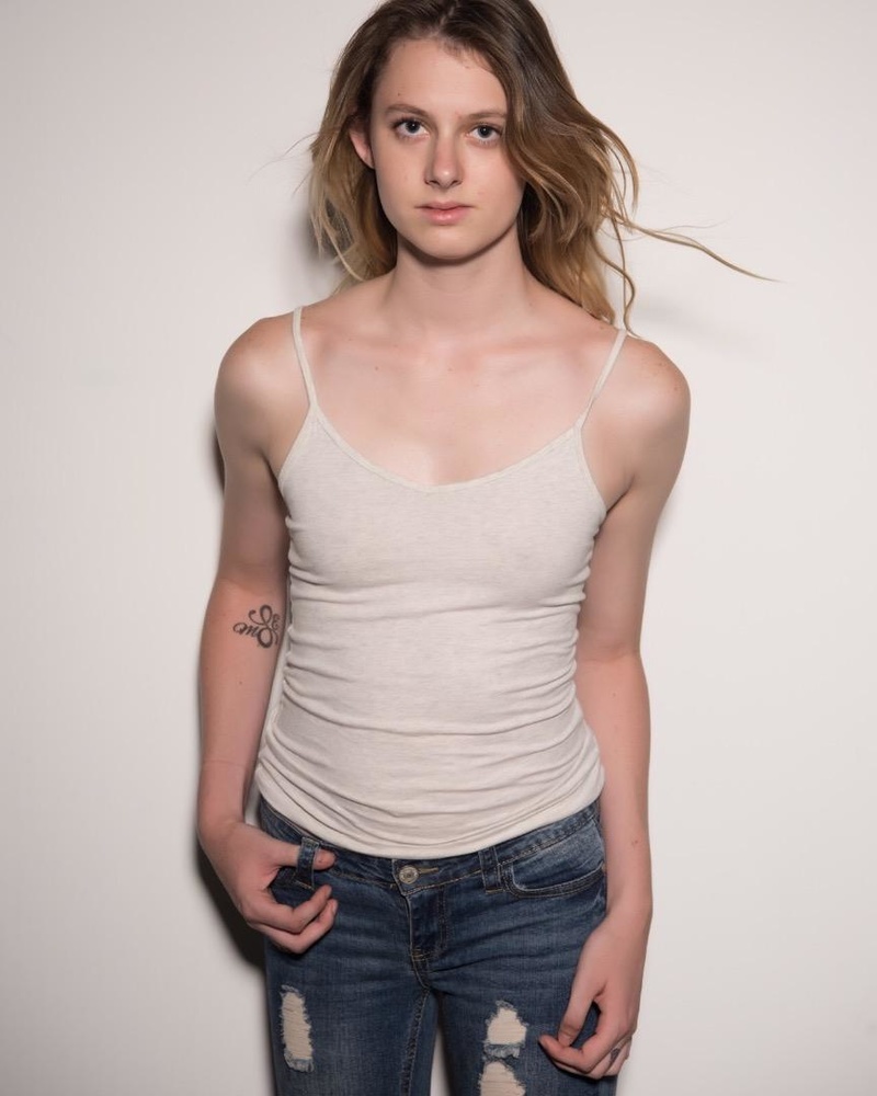 Female model photo shoot of Emilyruthpryor