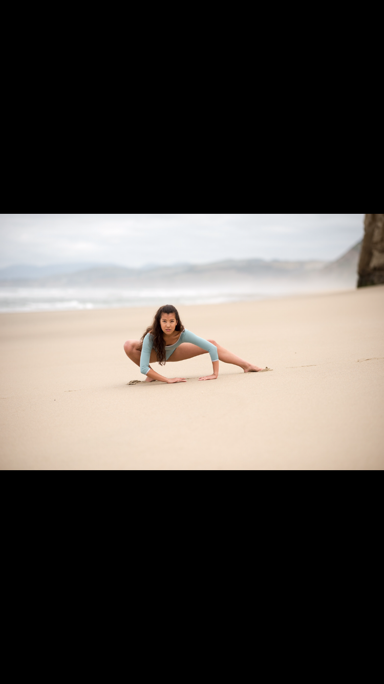 Female model photo shoot of tara_alexandra in Half Moon Bay