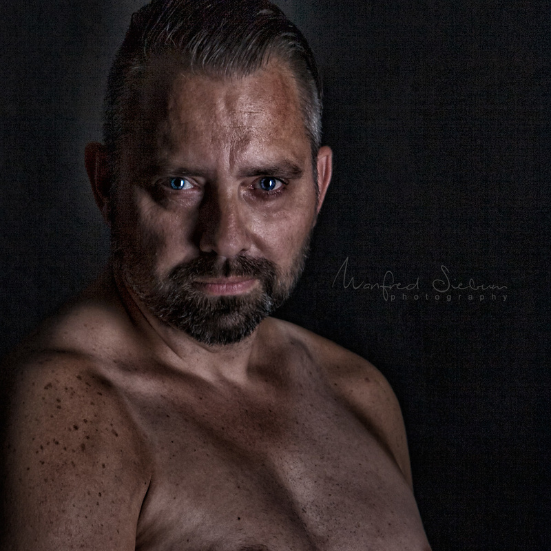 Male model photo shoot of Manfred Siebum