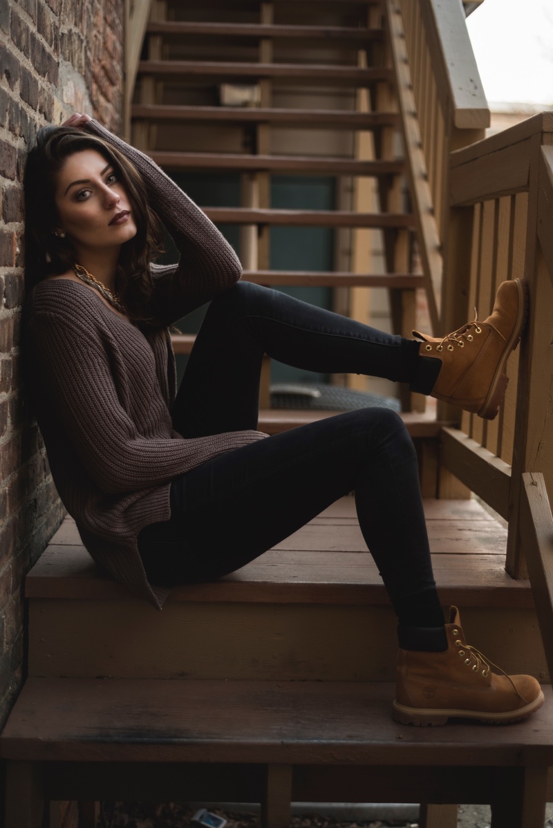 Female model photo shoot of JessicaDoretti