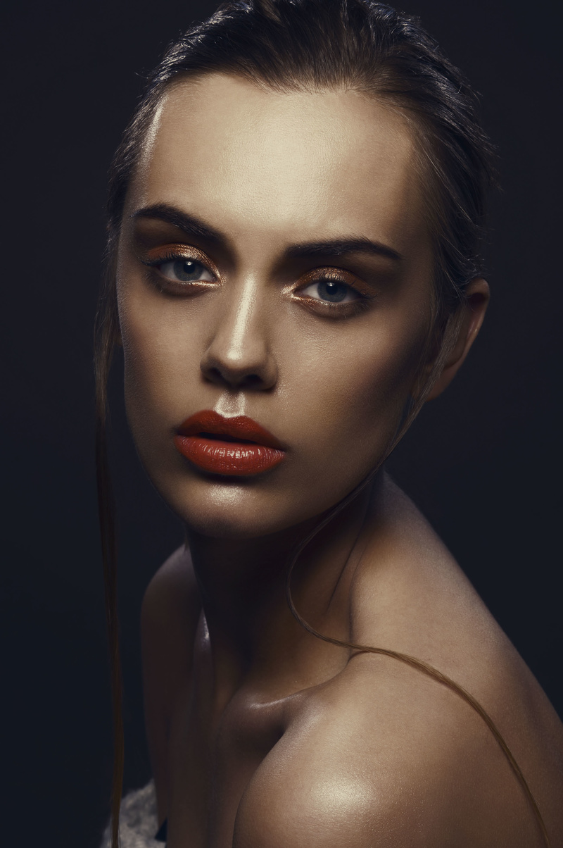 Female model photo shoot of Veronika Denisenko