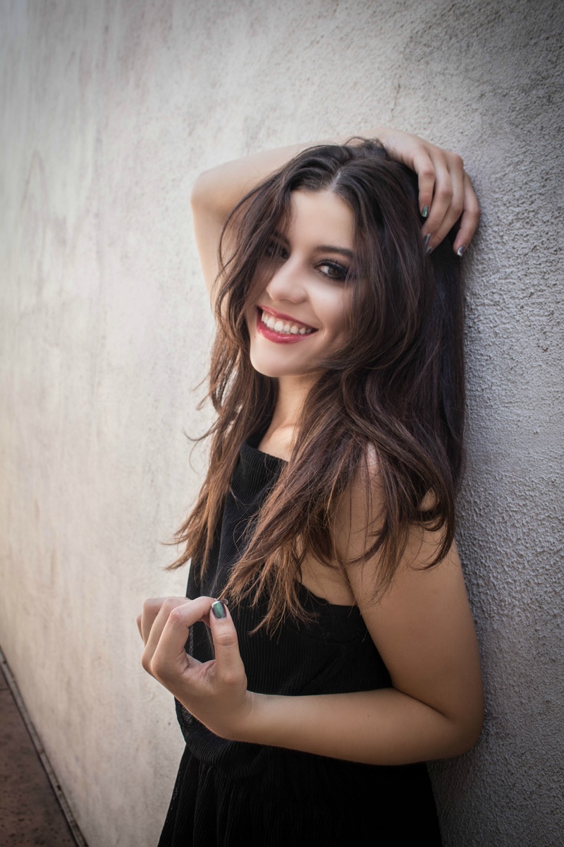 Female model photo shoot of Alice Zingara