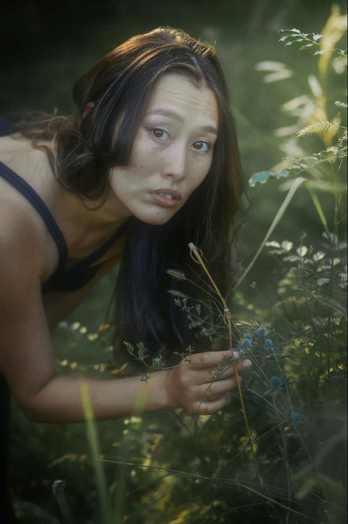 Female model photo shoot of Mariposa Posa