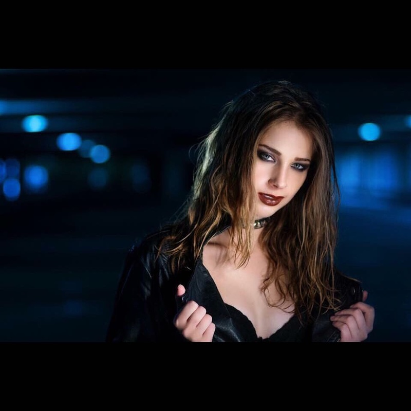 Female model photo shoot of KingElizabethCastadawn