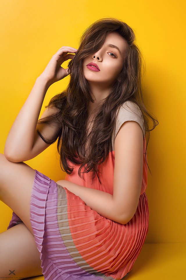 Female model photo shoot of Sarika Mehta in Airdrie