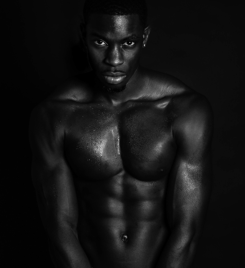 Male model photo shoot of Tonioh