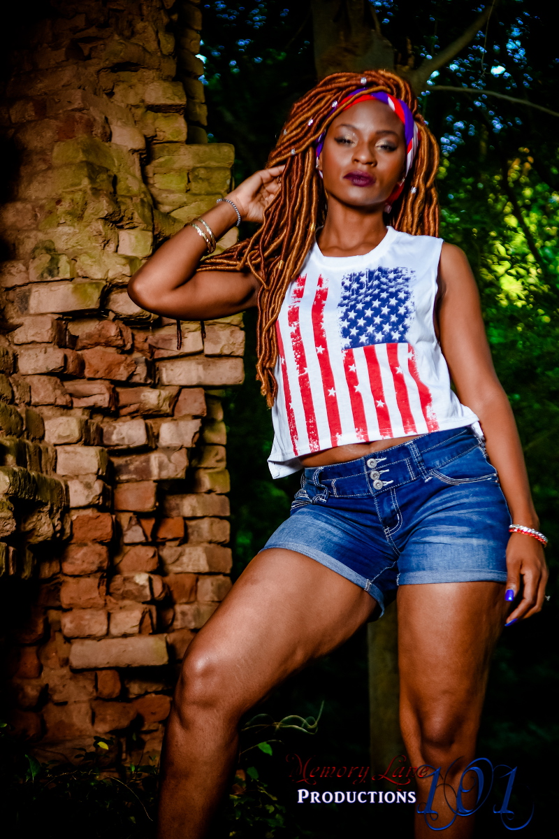 Female model photo shoot of Michellea Washington in Charlotte NC