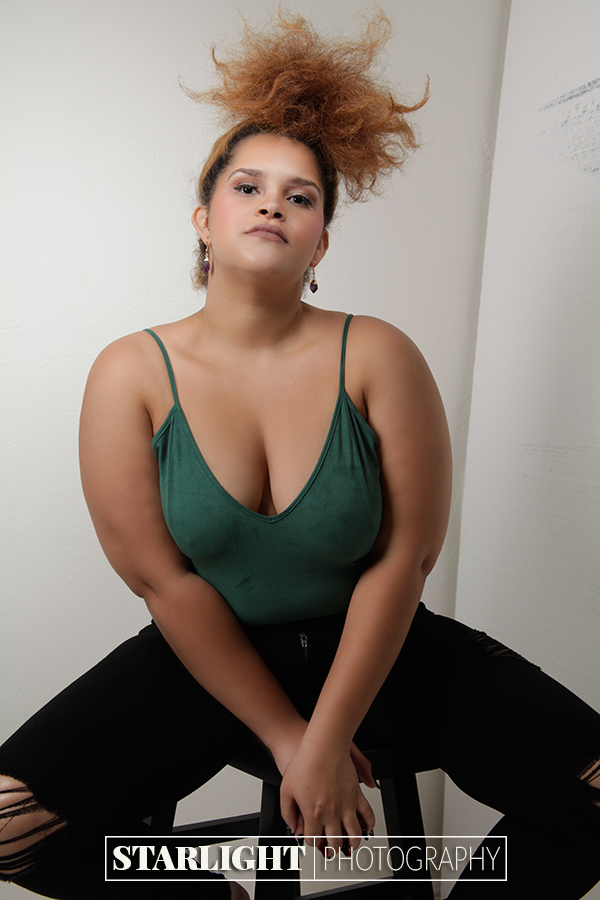 Female model photo shoot of Joey Blaze by StarlightPhotography11