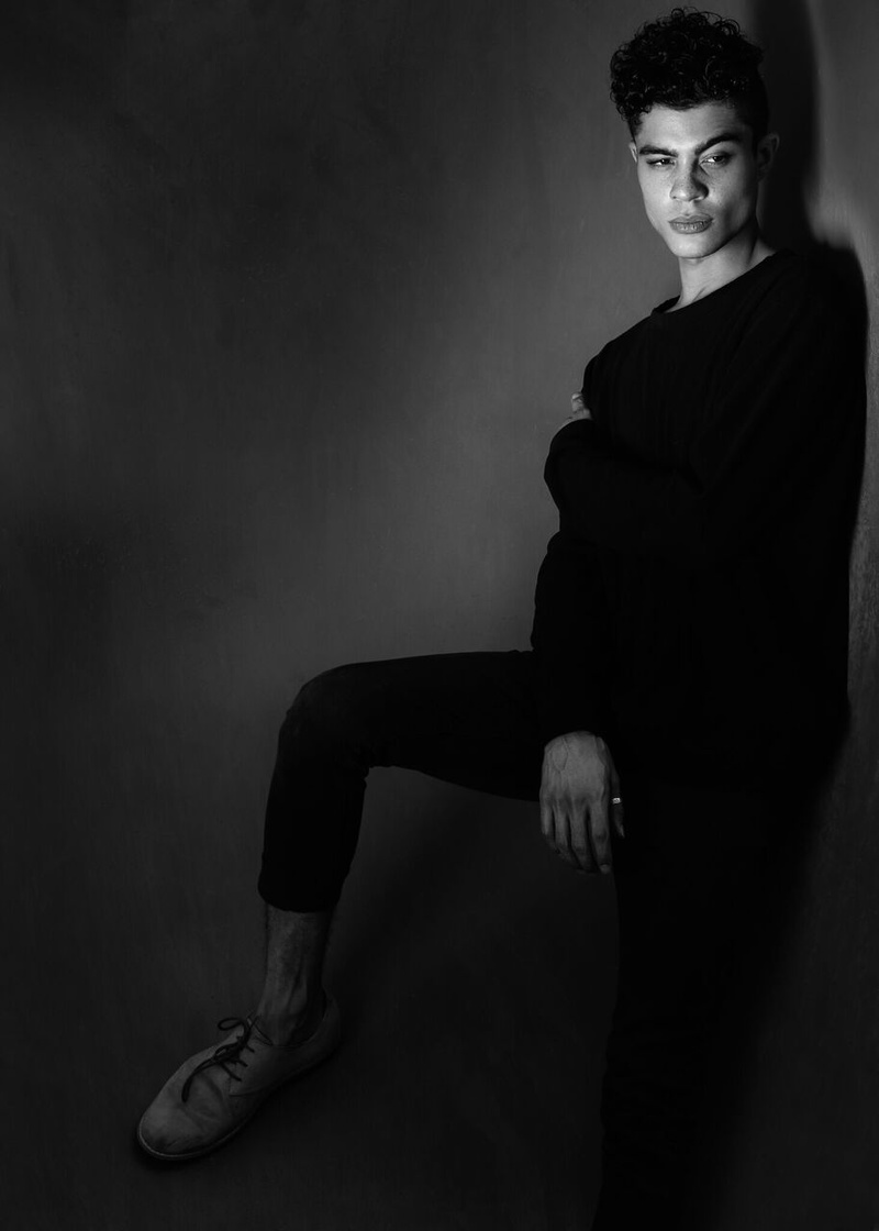 Male model photo shoot of Aneas Alexander 