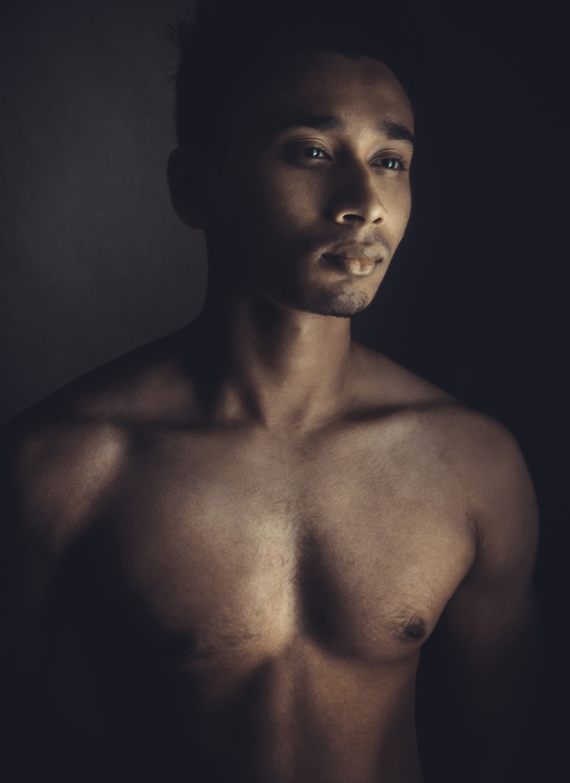 Male model photo shoot of Mdawan