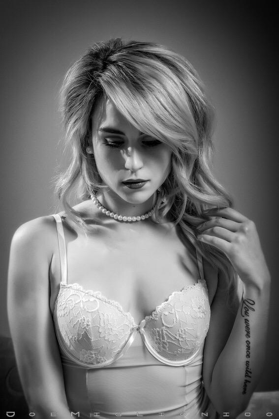 Female model photo shoot of   Lauren Marx