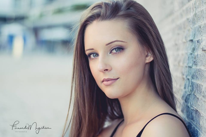 Female model photo shoot of ElizavetaOmelchenko