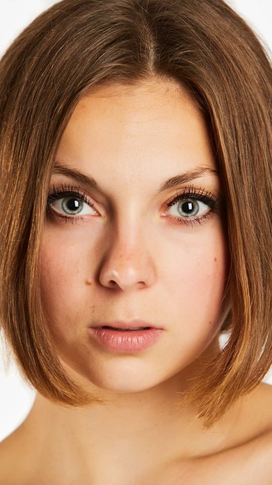 Female model photo shoot of Aleksandra Arnatskaya
