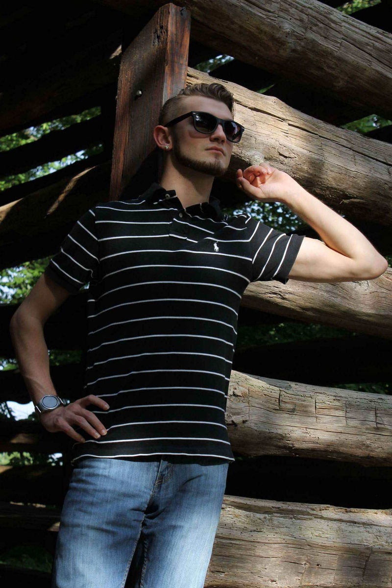 Male model photo shoot of Stachr37