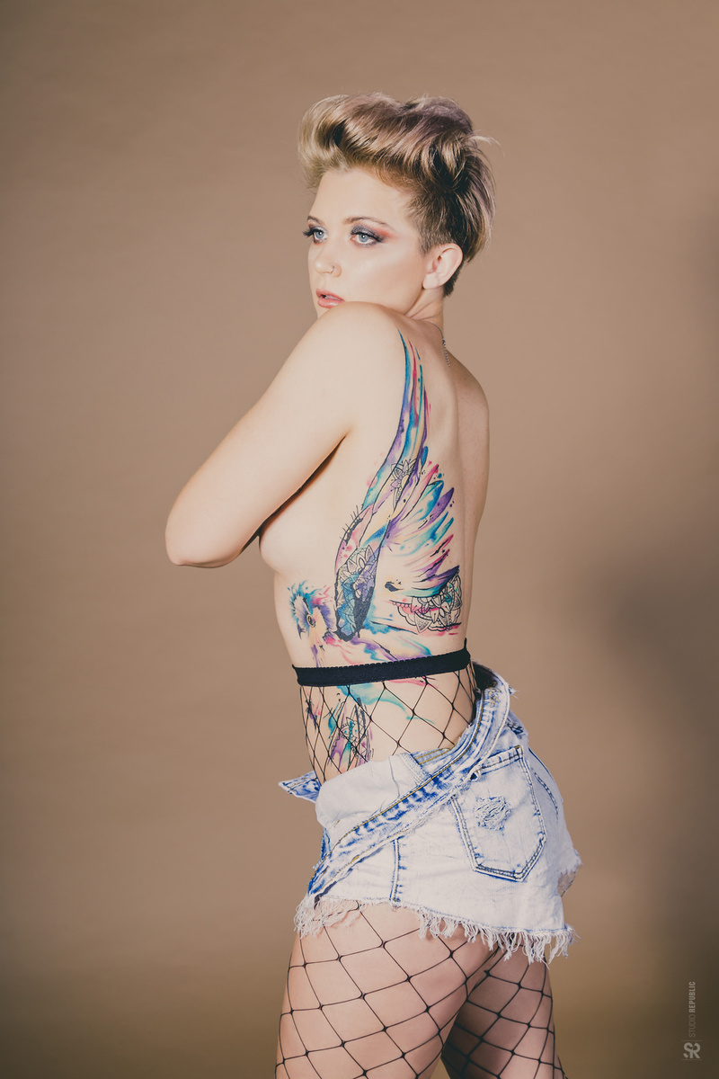 Female model photo shoot of skyebridge in Studio Republic - Noosa