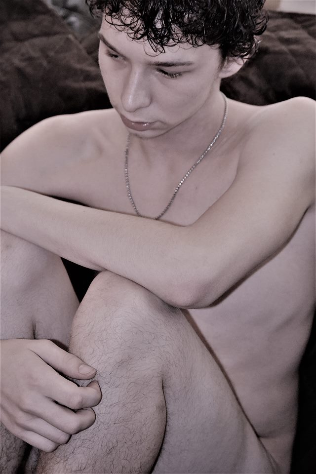 Male model photo shoot of Art Lenser