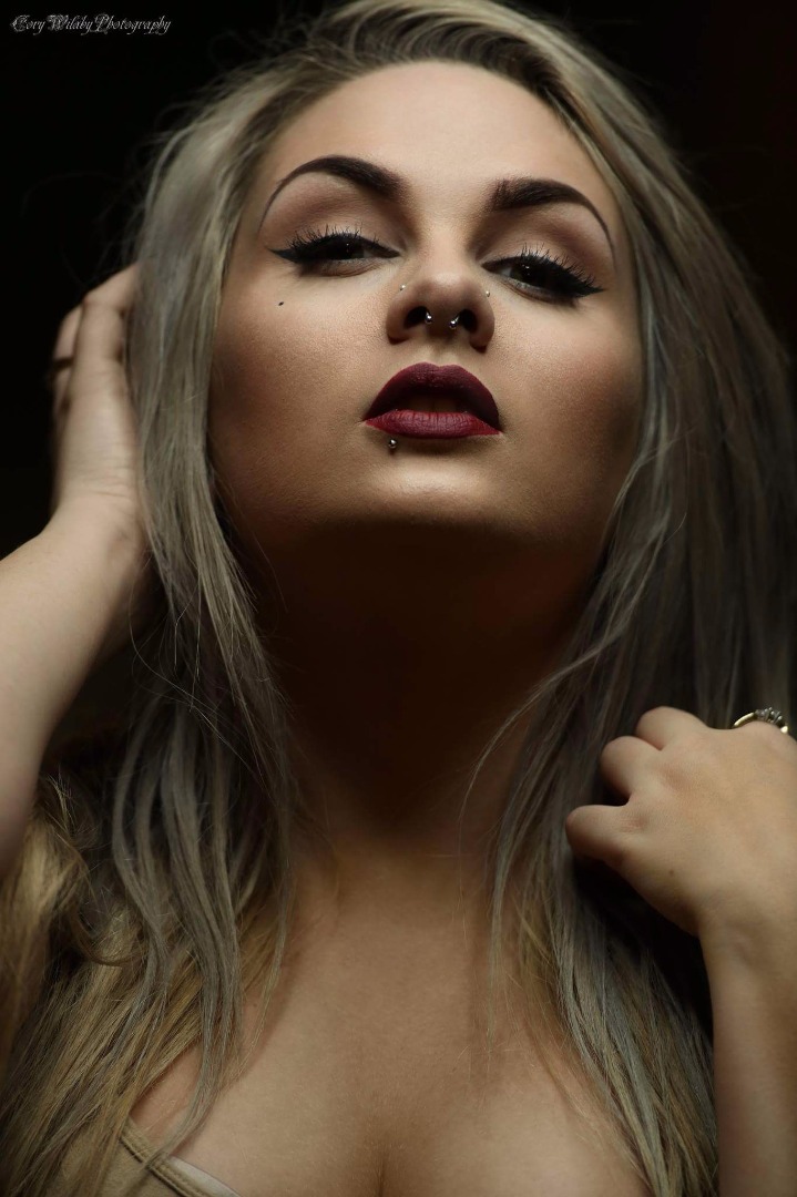 Female model photo shoot of Kaitlyn Renee
